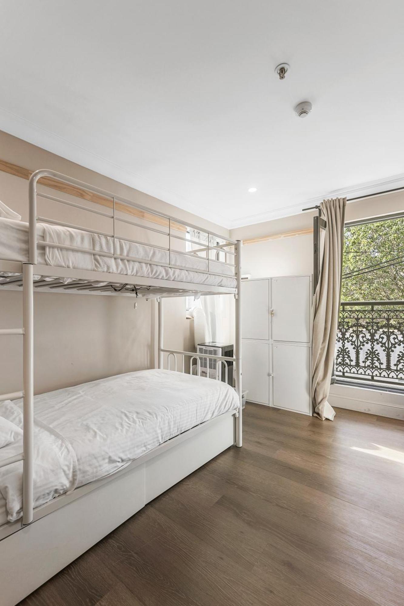 Azzurro Boutique - Surry Hills 4*