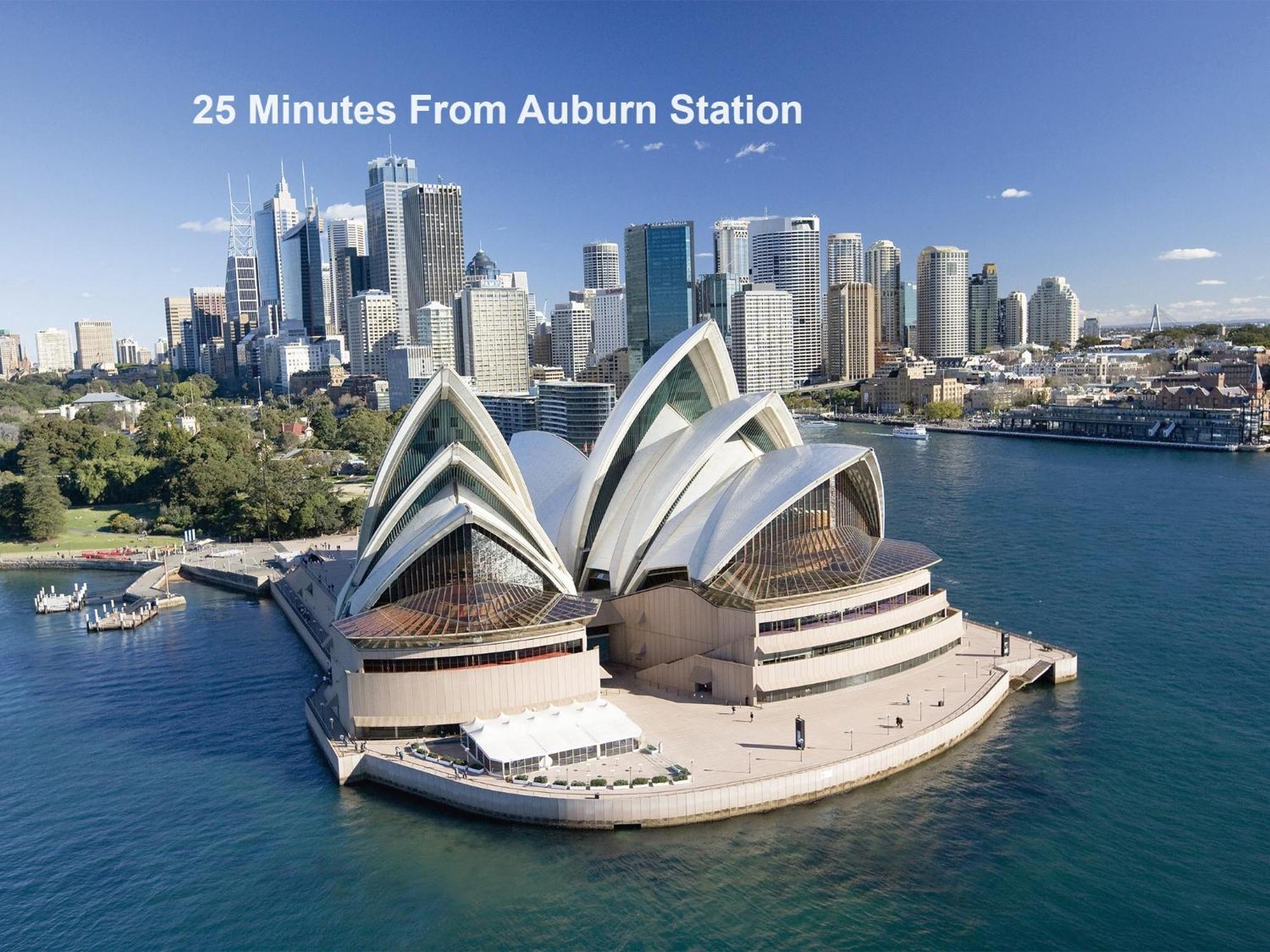 Chic Boutique 2br Walk To Station W/ Parking Sydney