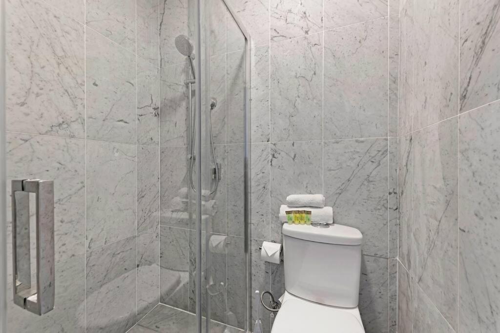 Apartment Budget 1 Bed Private Close To Ashfield Station
