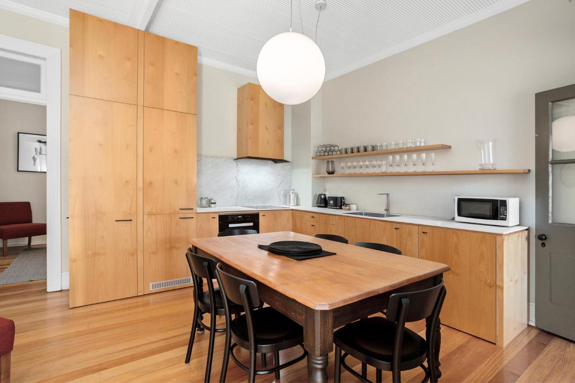 Discover The Rocks - Historical Terrace House *