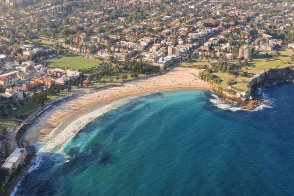 Coogee House-100m To The Beach-courtyard-ac Holiday home *