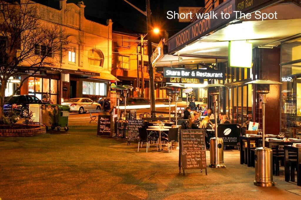 Coogee House-100m To The Beach-courtyard-ac Holiday home