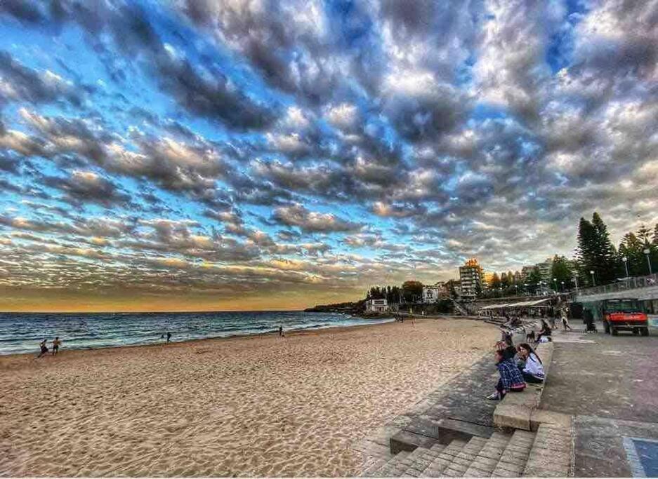 Coogee House-100m To The Beach-courtyard-ac Holiday home Sydney