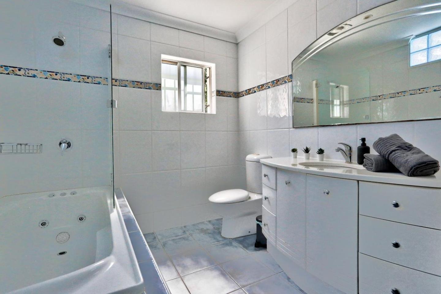 Holiday home Gorgeous 2 Bedroom House Ultimo 2 E-bikes Included