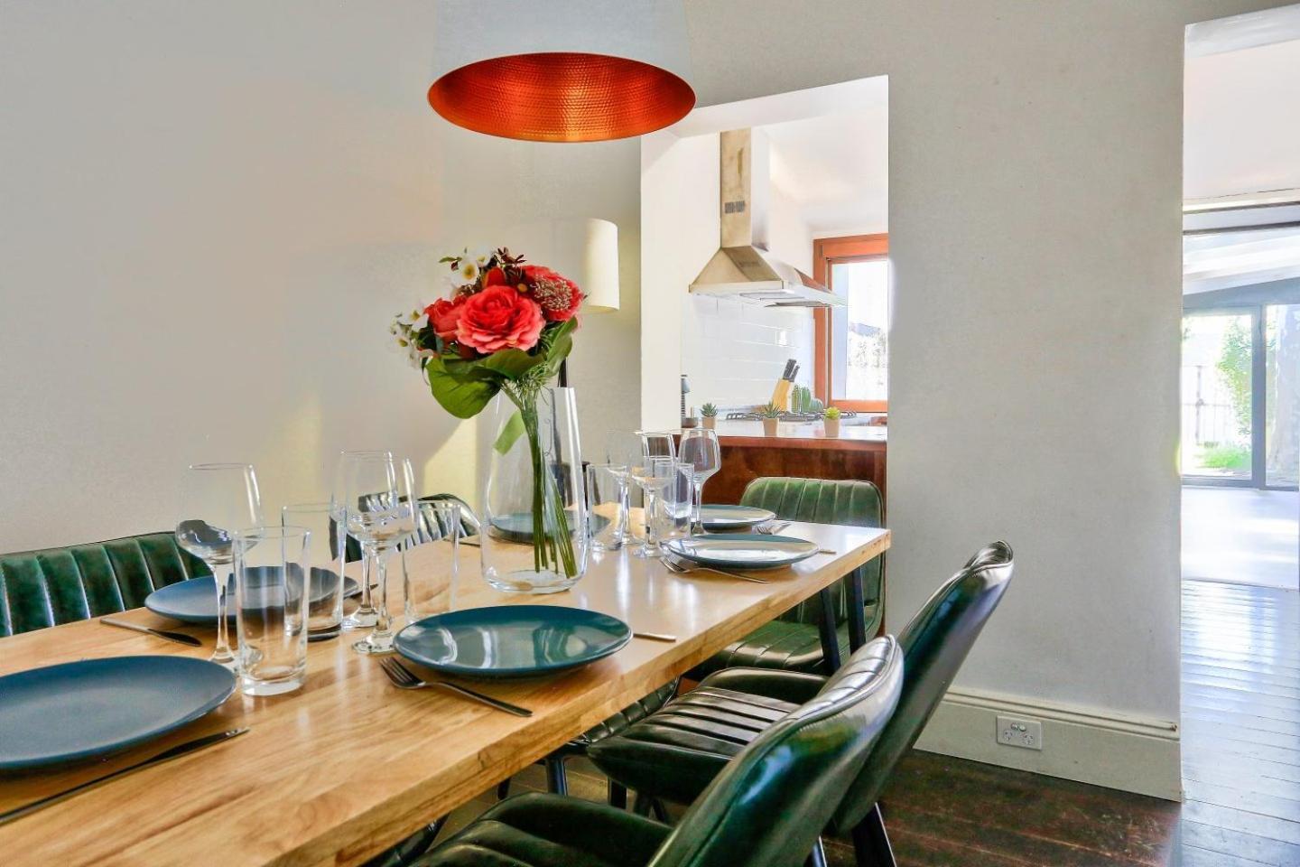 Unique 2 Bedroom House Pyrmont 2 E-bikes Included