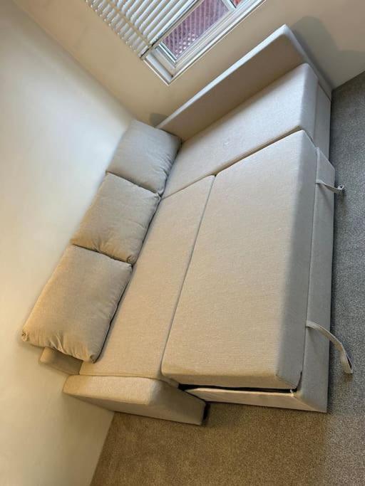Apartment Entry-level, Spacious Oasis