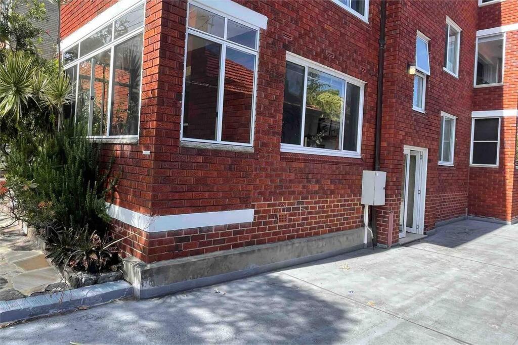 Apartment Entry-level, Spacious Oasis *