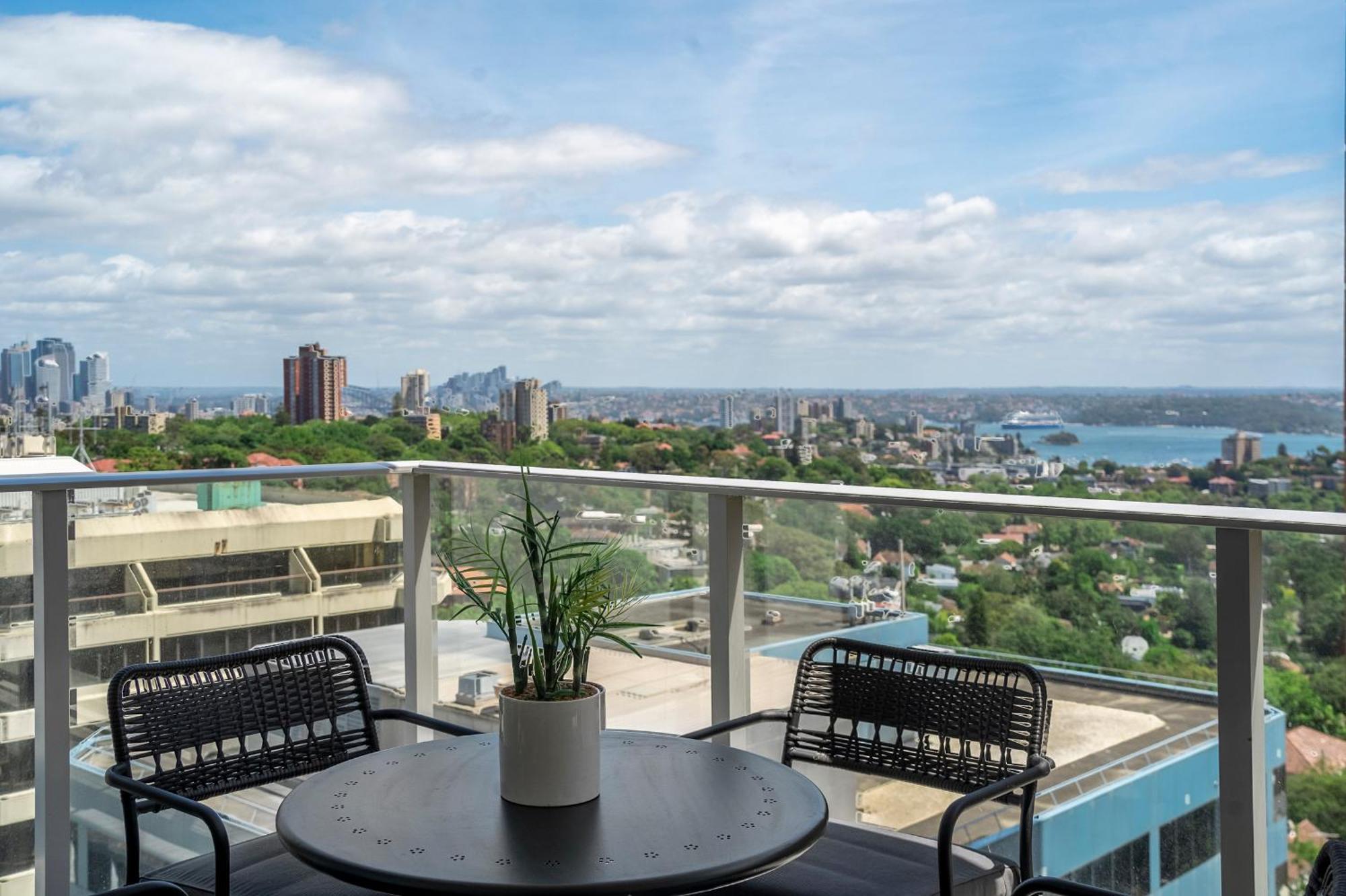 Apartamento Stunning 2br With Harbour Views In Bondi Junction