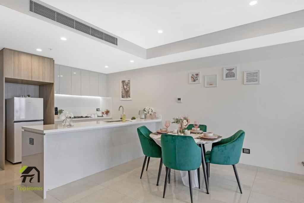 Apartment Sea-view And City-view Palace In Hurstville *
