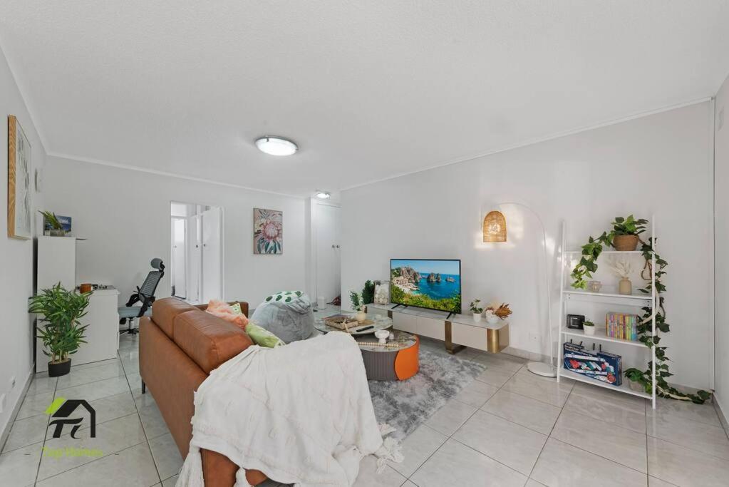 Entire Unit In Hurstville