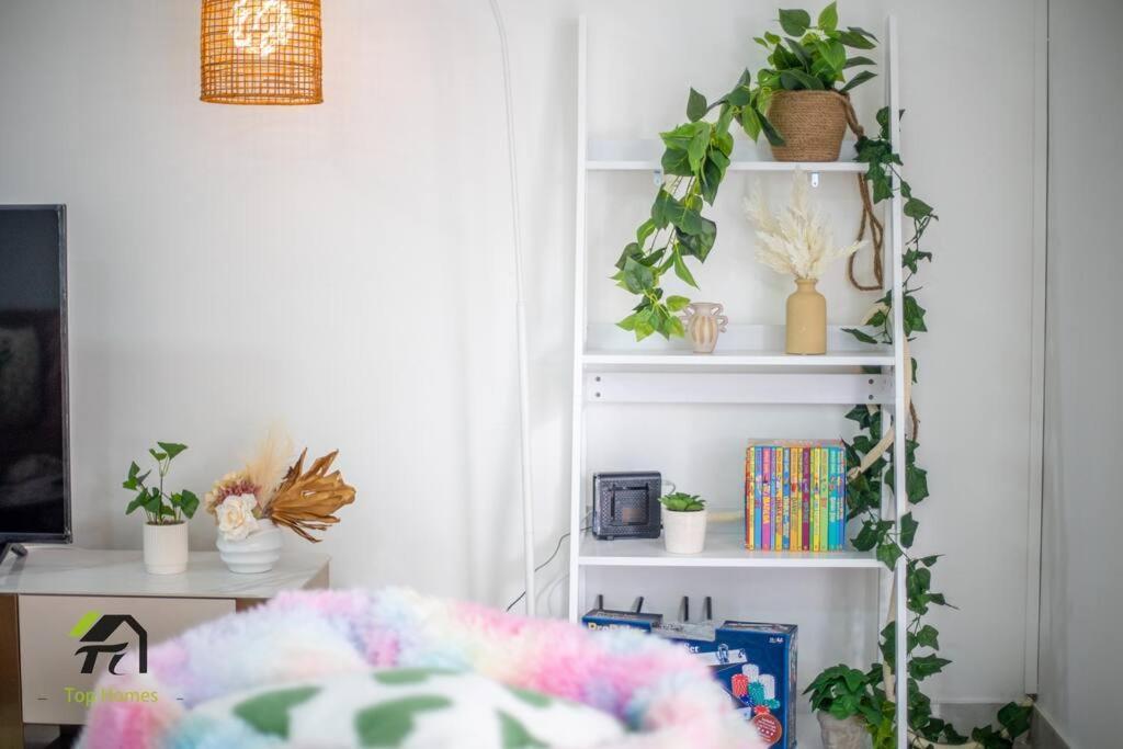 Entire Unit In Hurstville * Sydney
