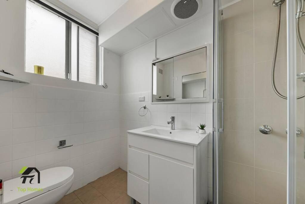 Entire Unit In Hurstville * Sydney