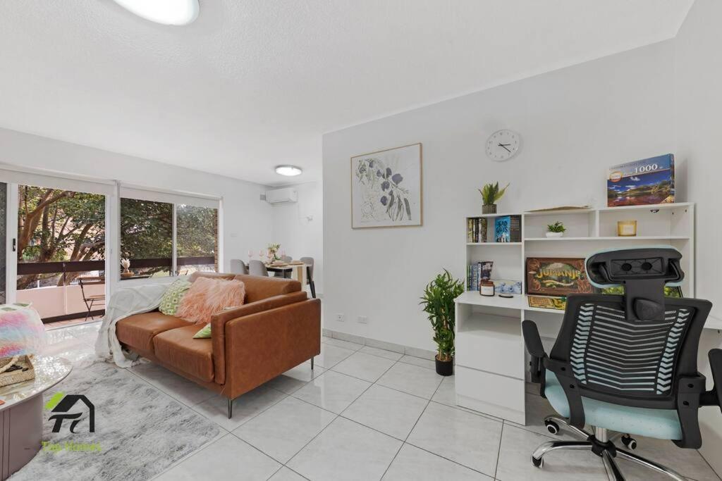 Entire Unit In Hurstville *