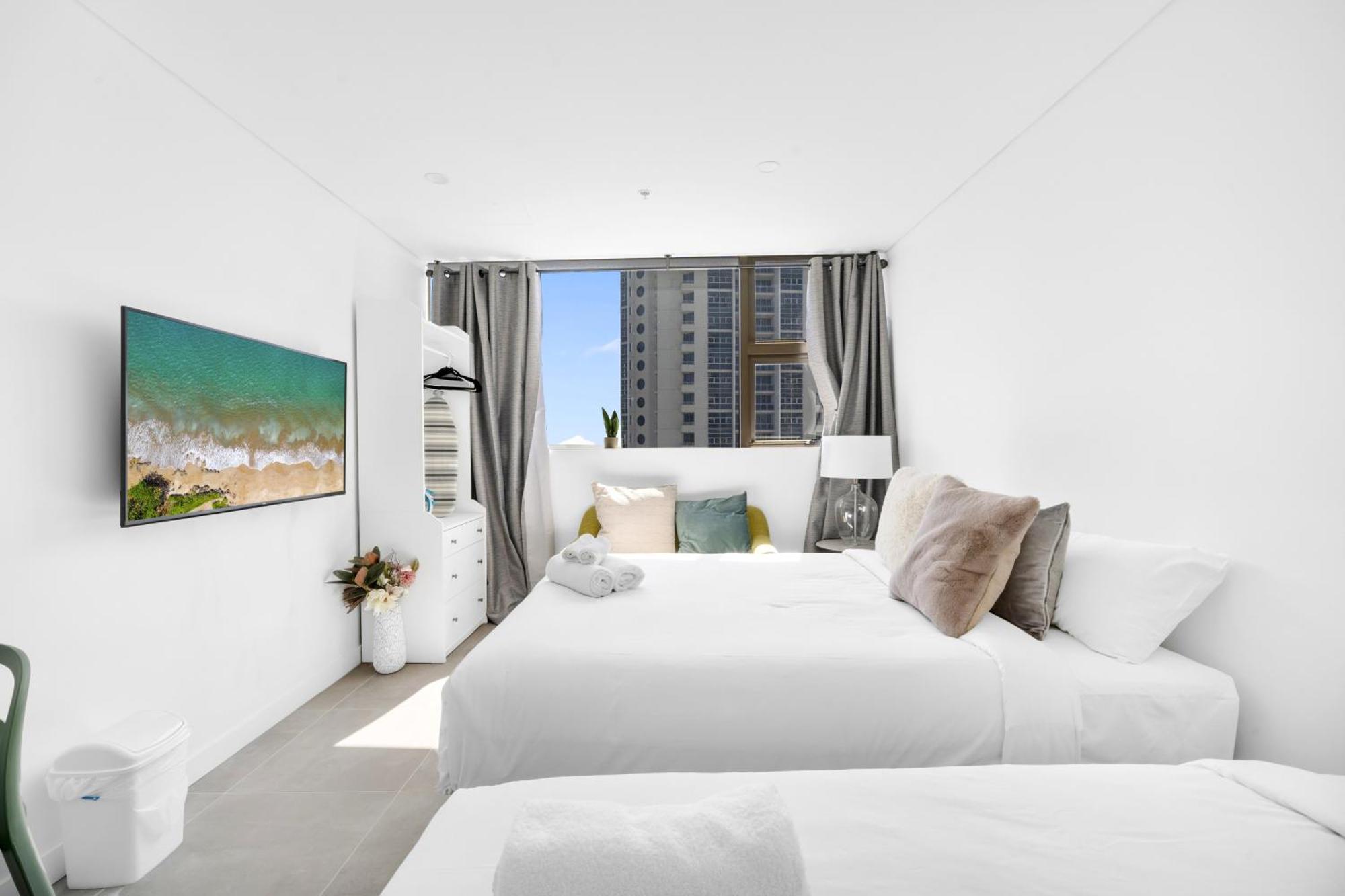 Hotel Arthur Bondi Junction No Reception And House Keeping No Sofa Bed *