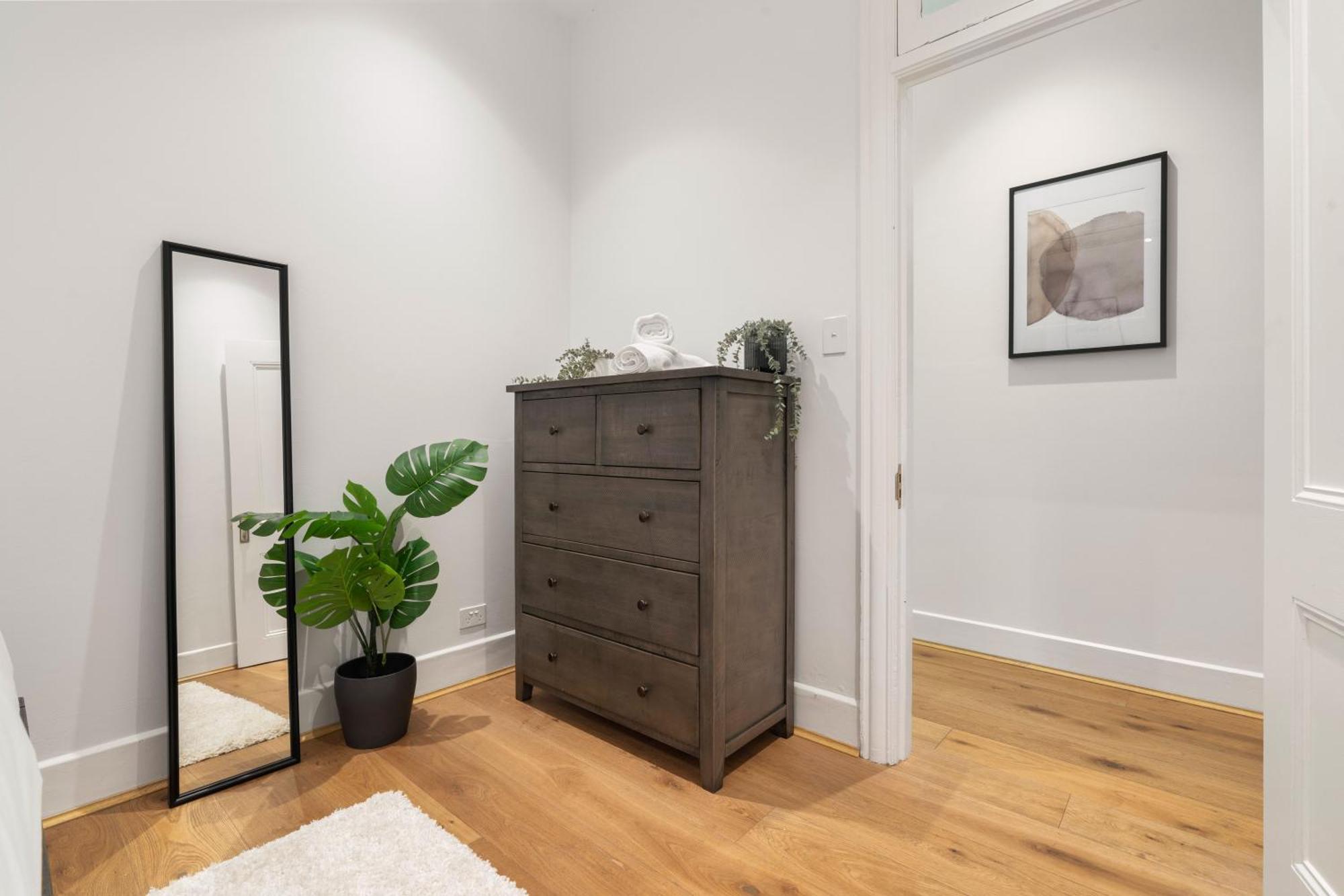 Stunning Terraced Flat Near The Opera House *