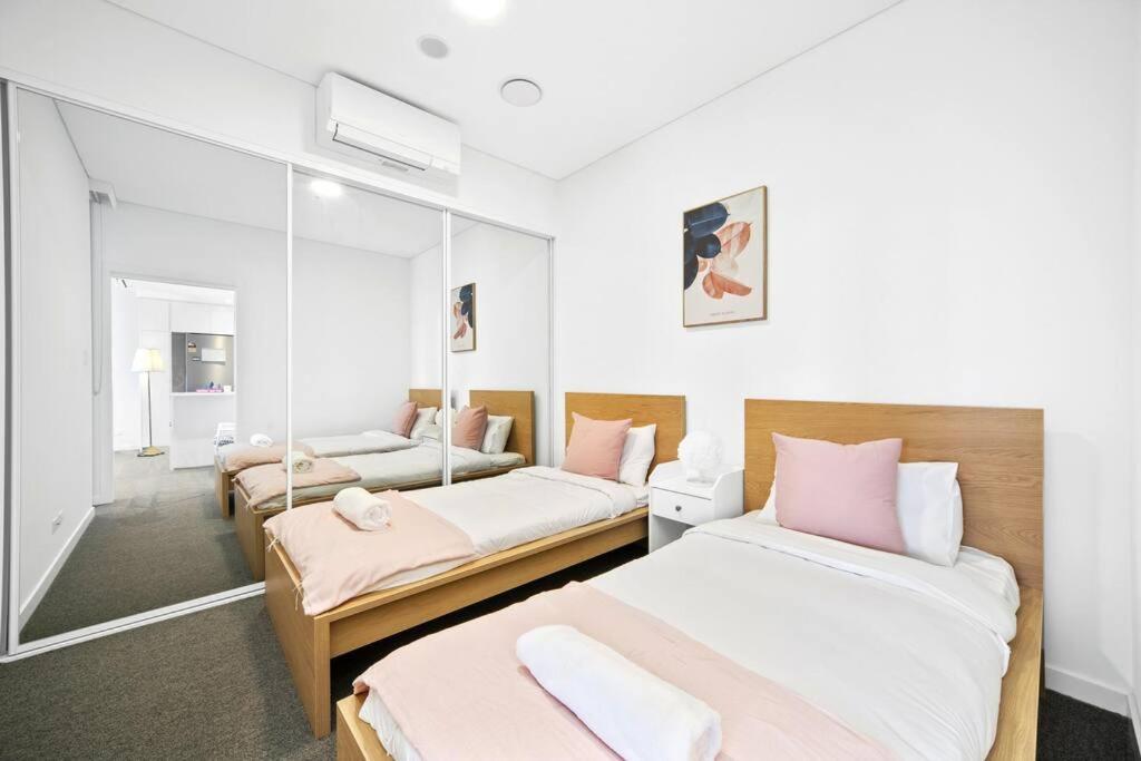 Waterfront Modern 2b2b Apt@marina Square Apartment *