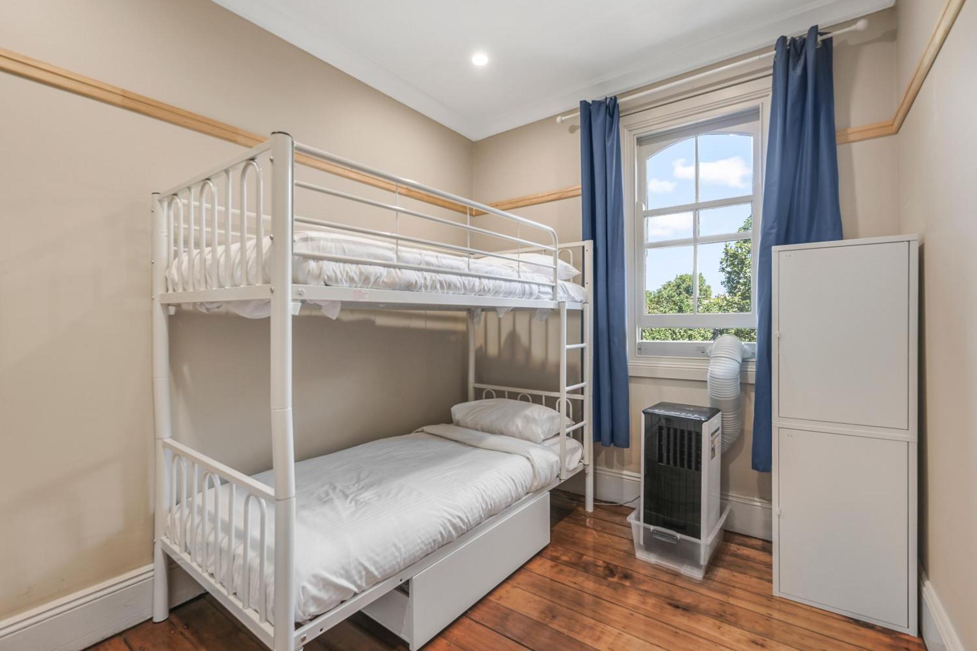 Azzurro Boutique - Surry Hills 4*