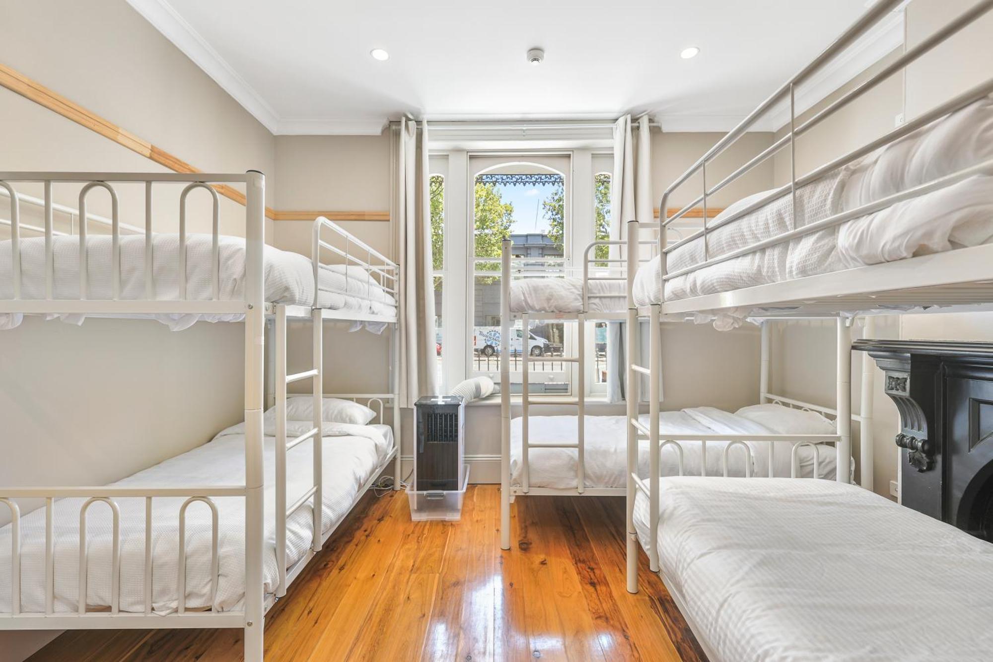 Azzurro Boutique - Surry Hills Inn