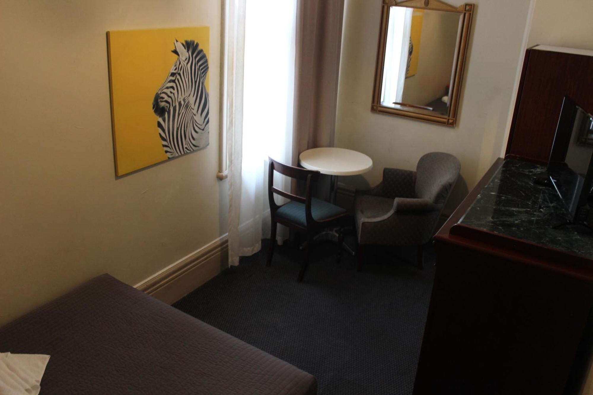 Falcon Lodge Sydney