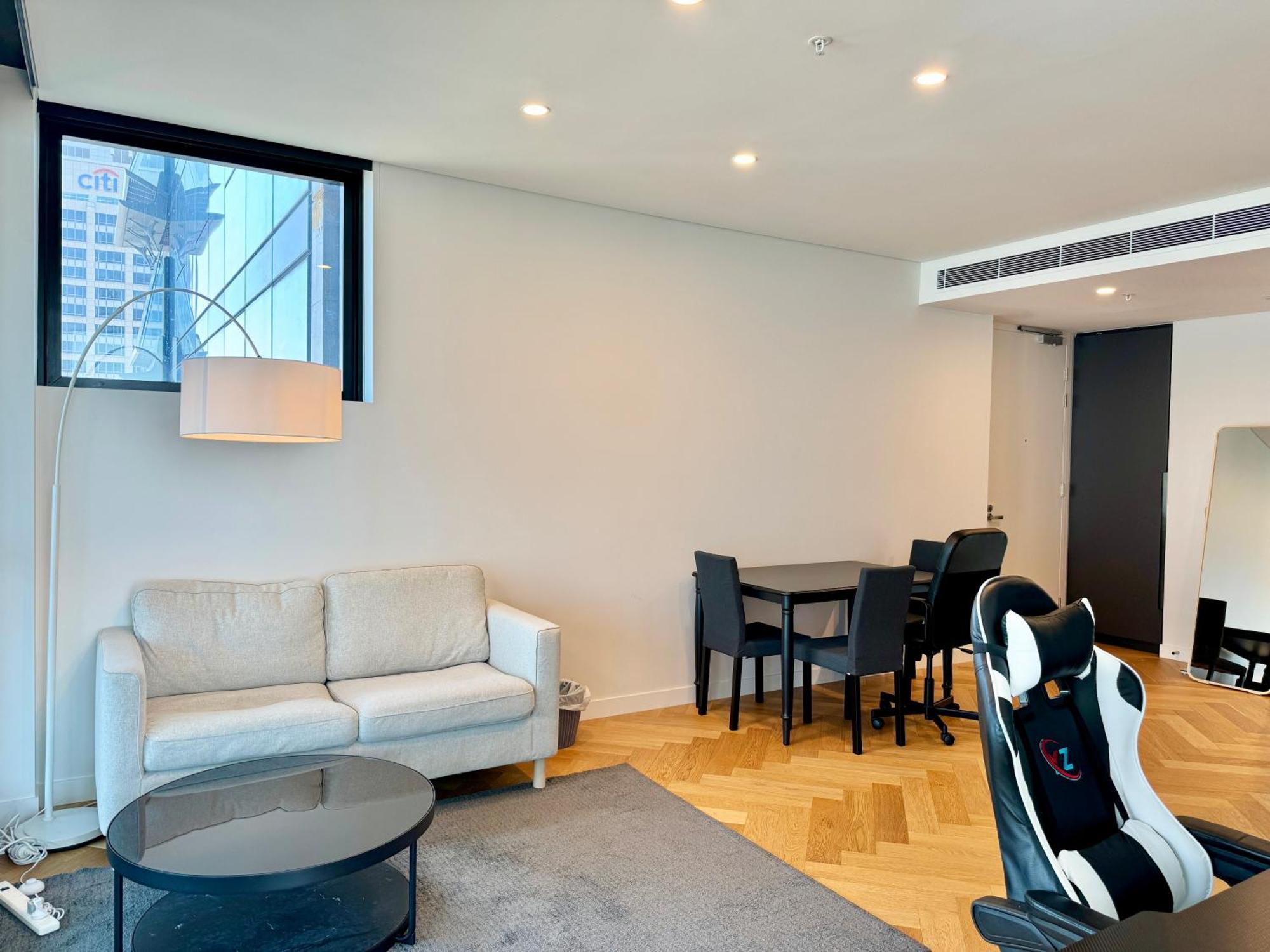 Heart Of Cbd Air-con Apartment *
