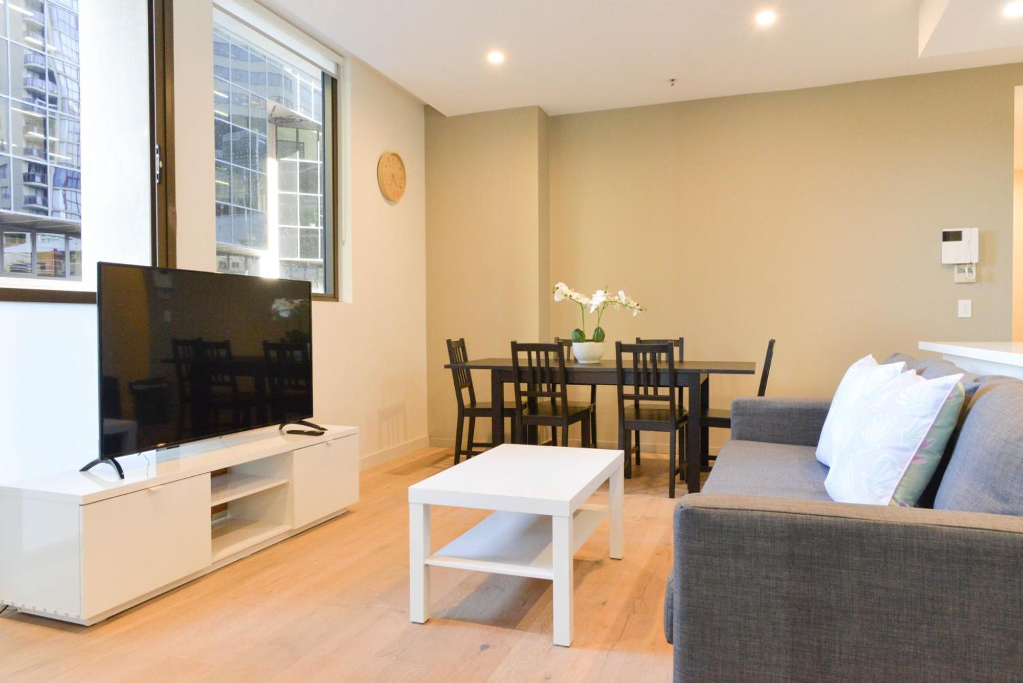 Cbd Modern At Central Location *