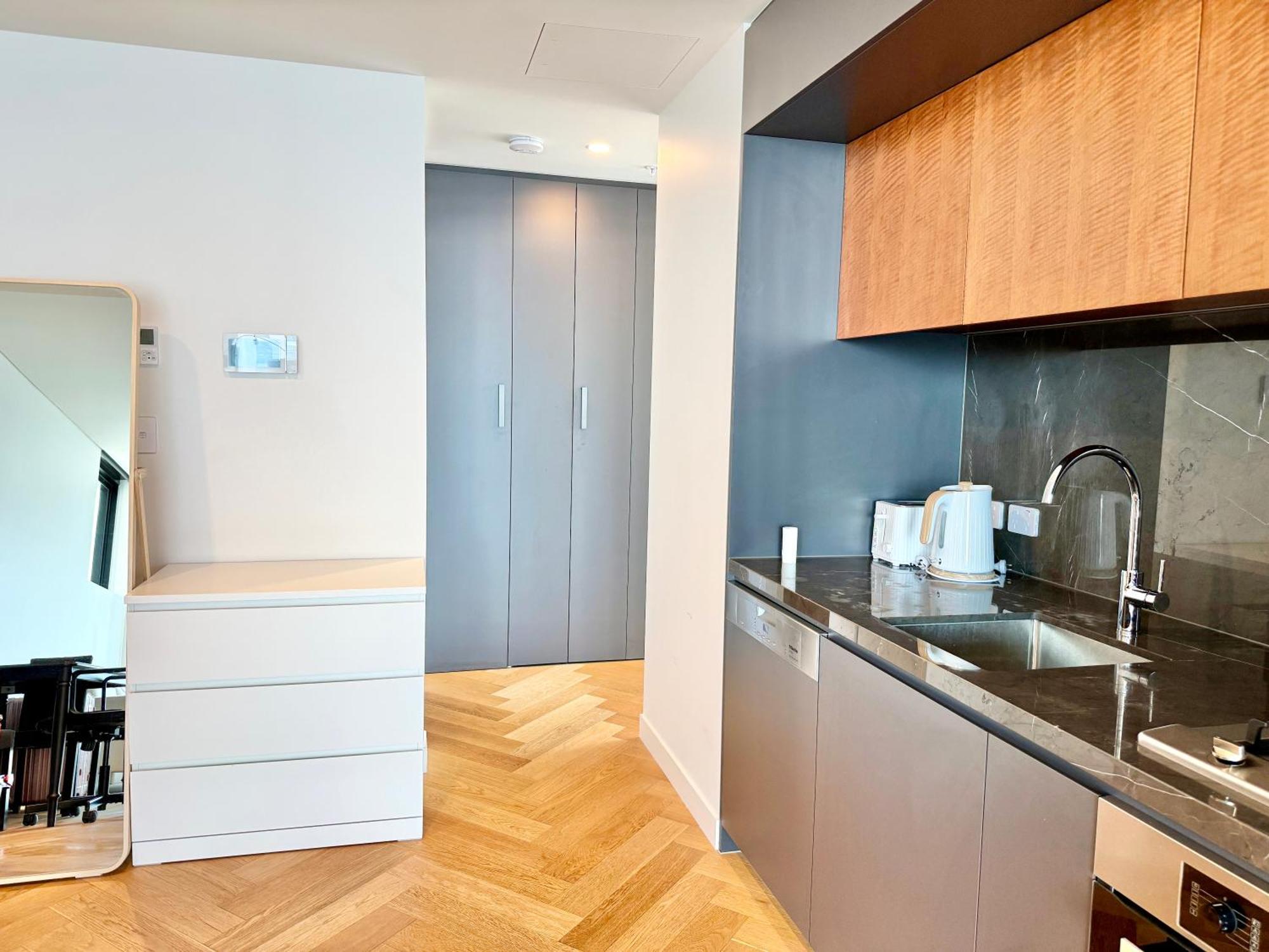 Heart Of Cbd Air-con Apartment *