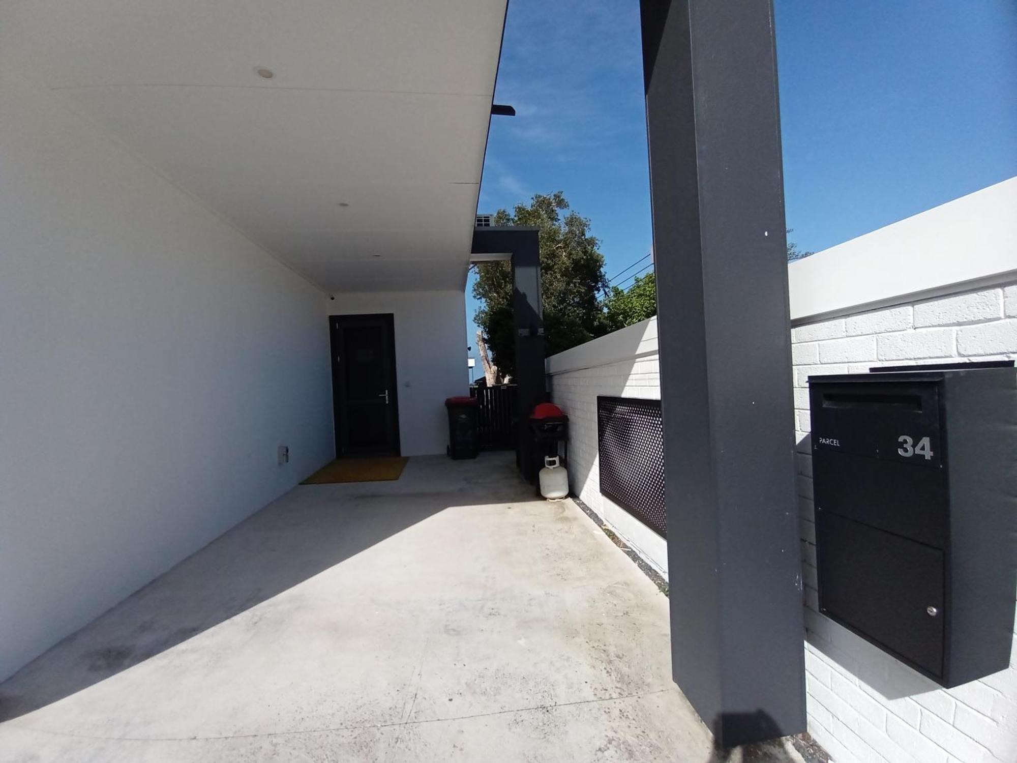 Ferienhaus Brand New Vip Luxury 5/5 Star Beachside Escape *