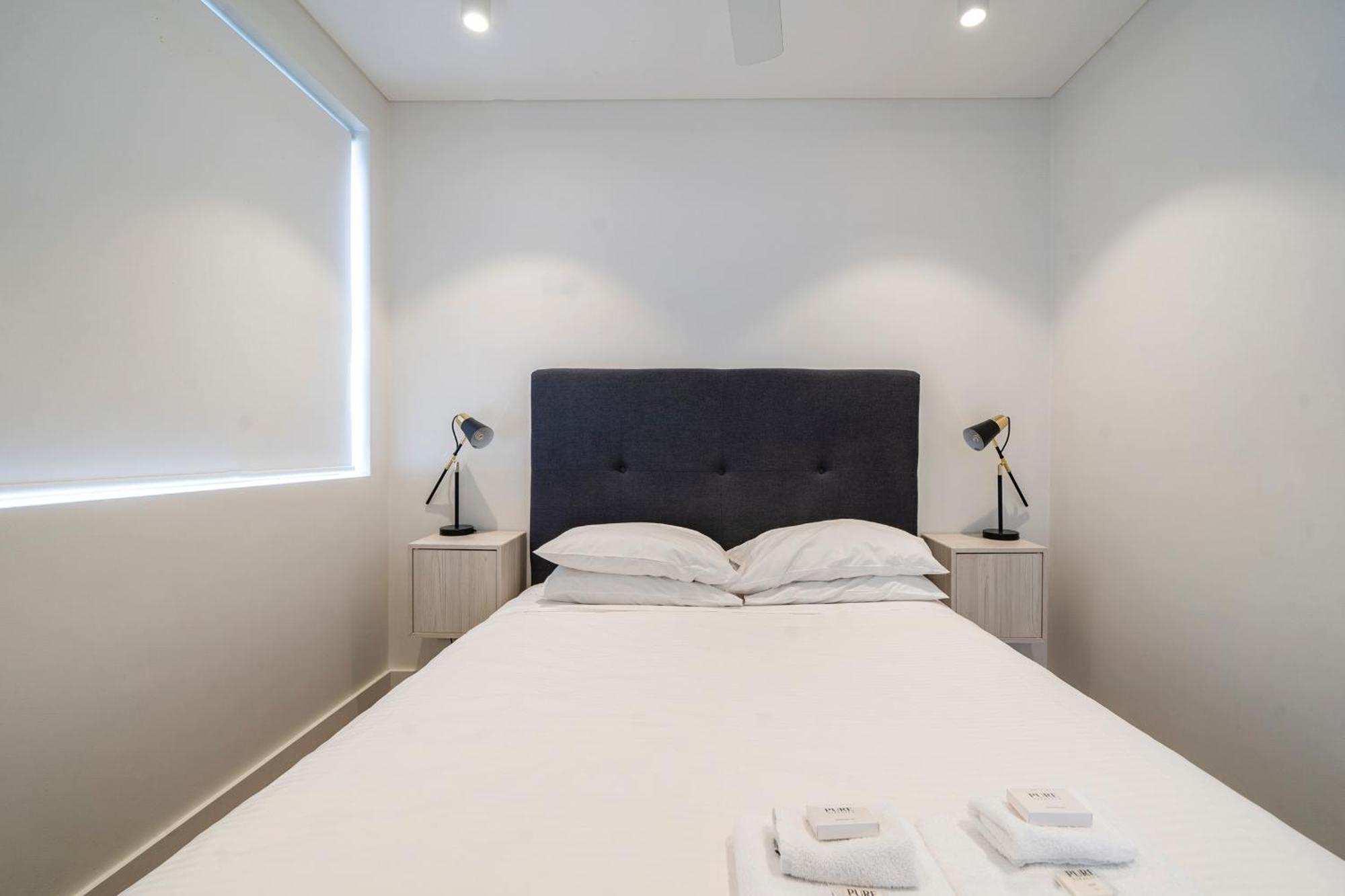 Apartment Modern 1br Top-level Unit With Keypad Entry In Bondi