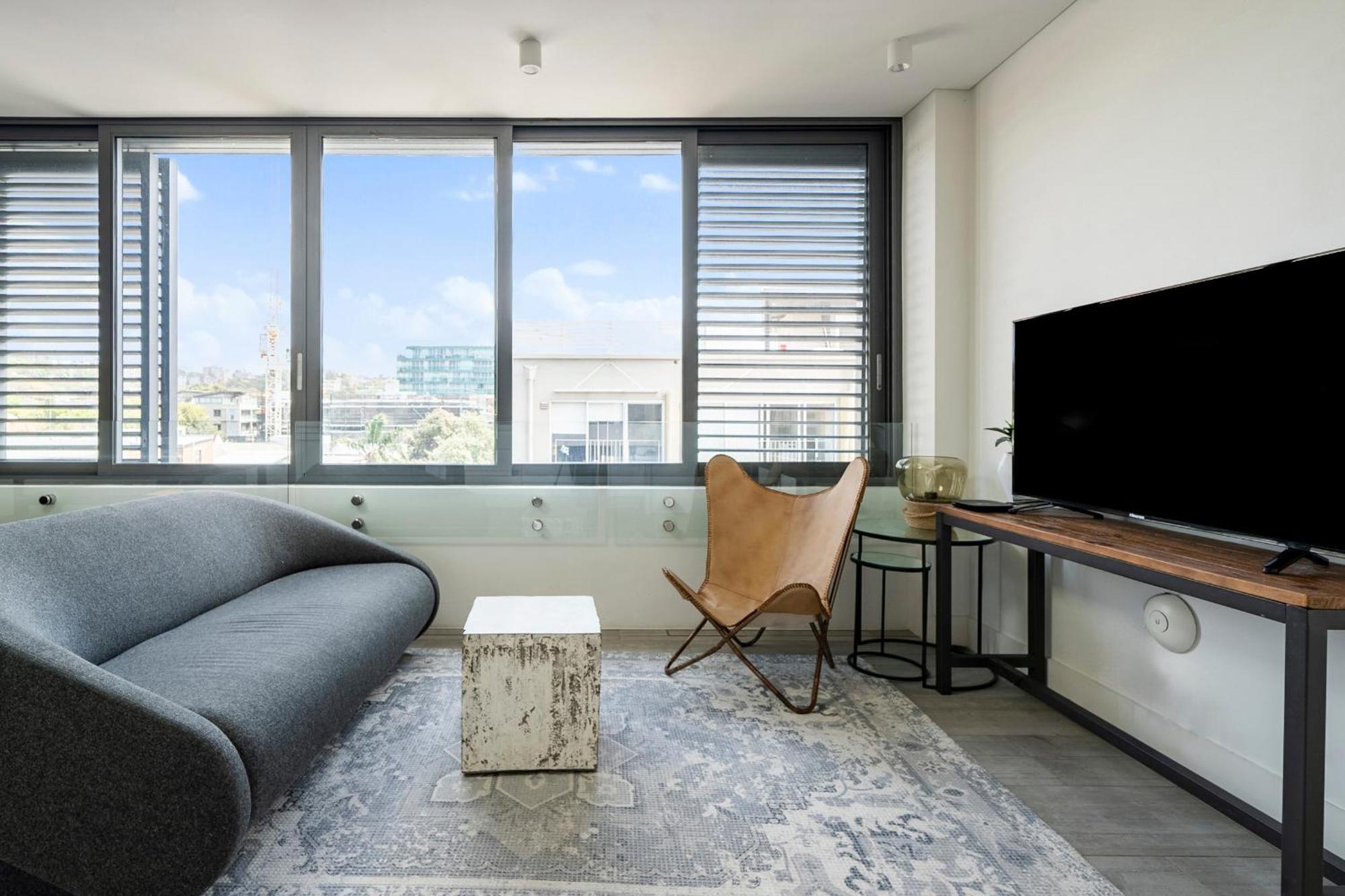 Apartment Eight Two Nine Two Iv: Bondi