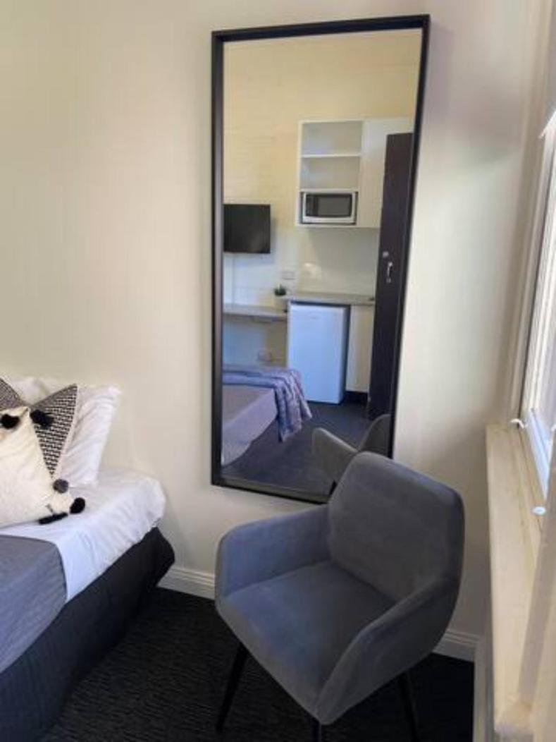 Falcon * Sydney