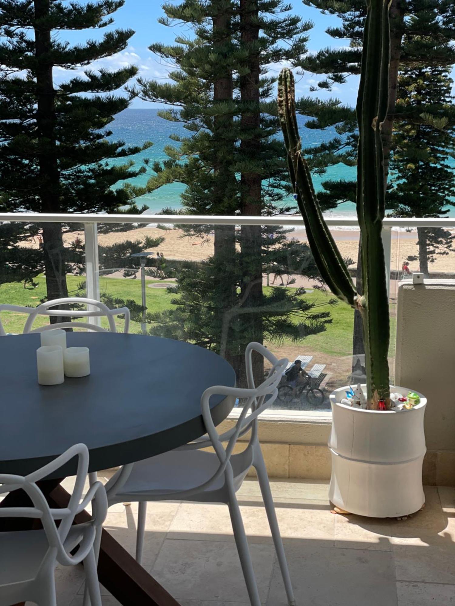 Manly Beachfront Apartment Sydney