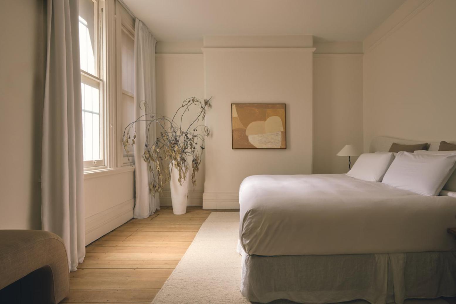 Three Apartment *