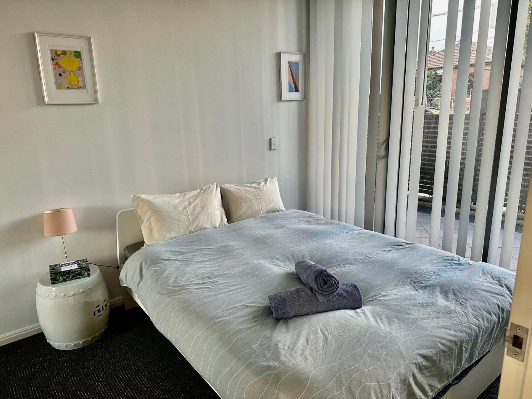 New Comfy Stylish In Rhodes Next To Train N Shopping Center * Sydney