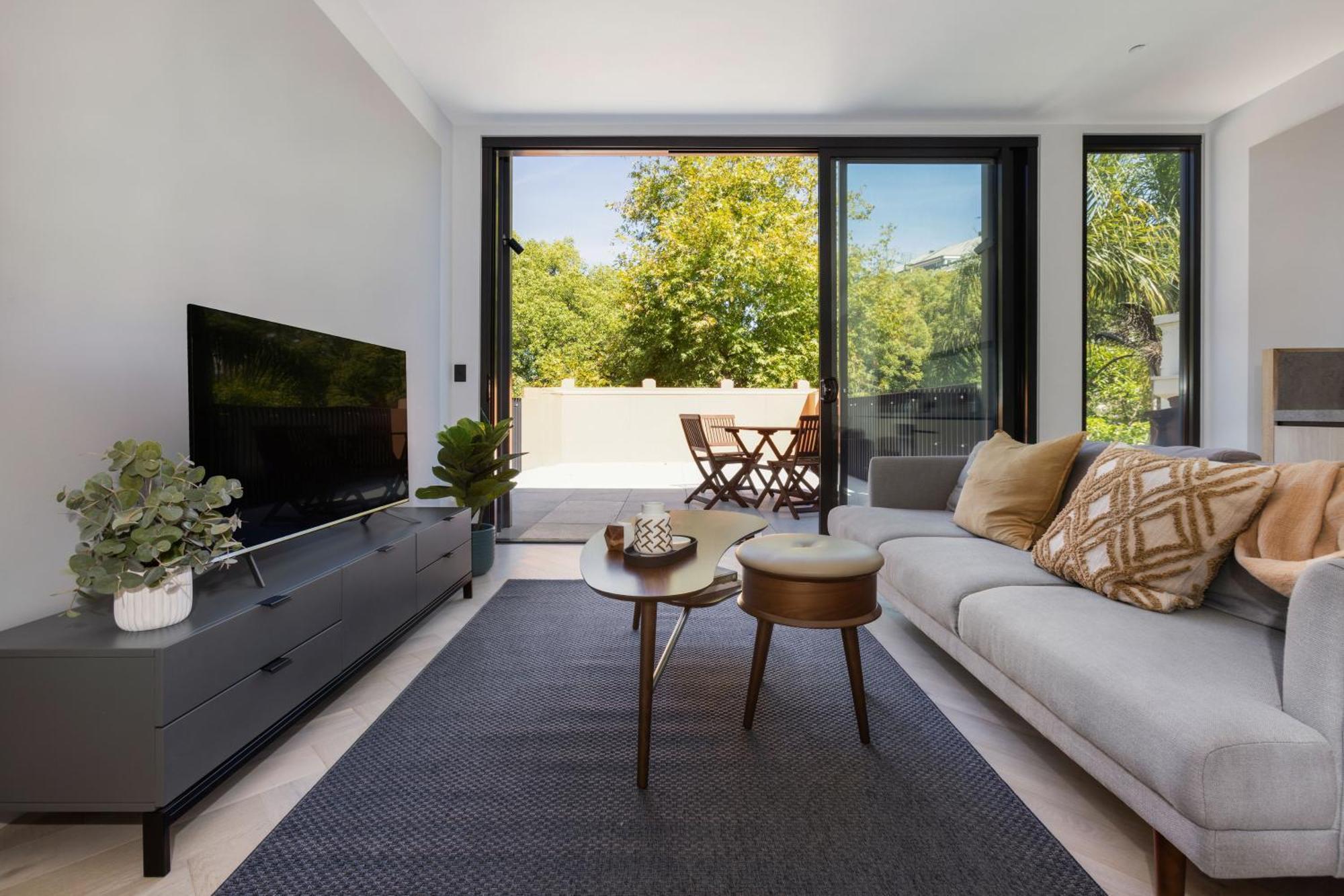 The 249 By Urban Rest Apartment Sydney