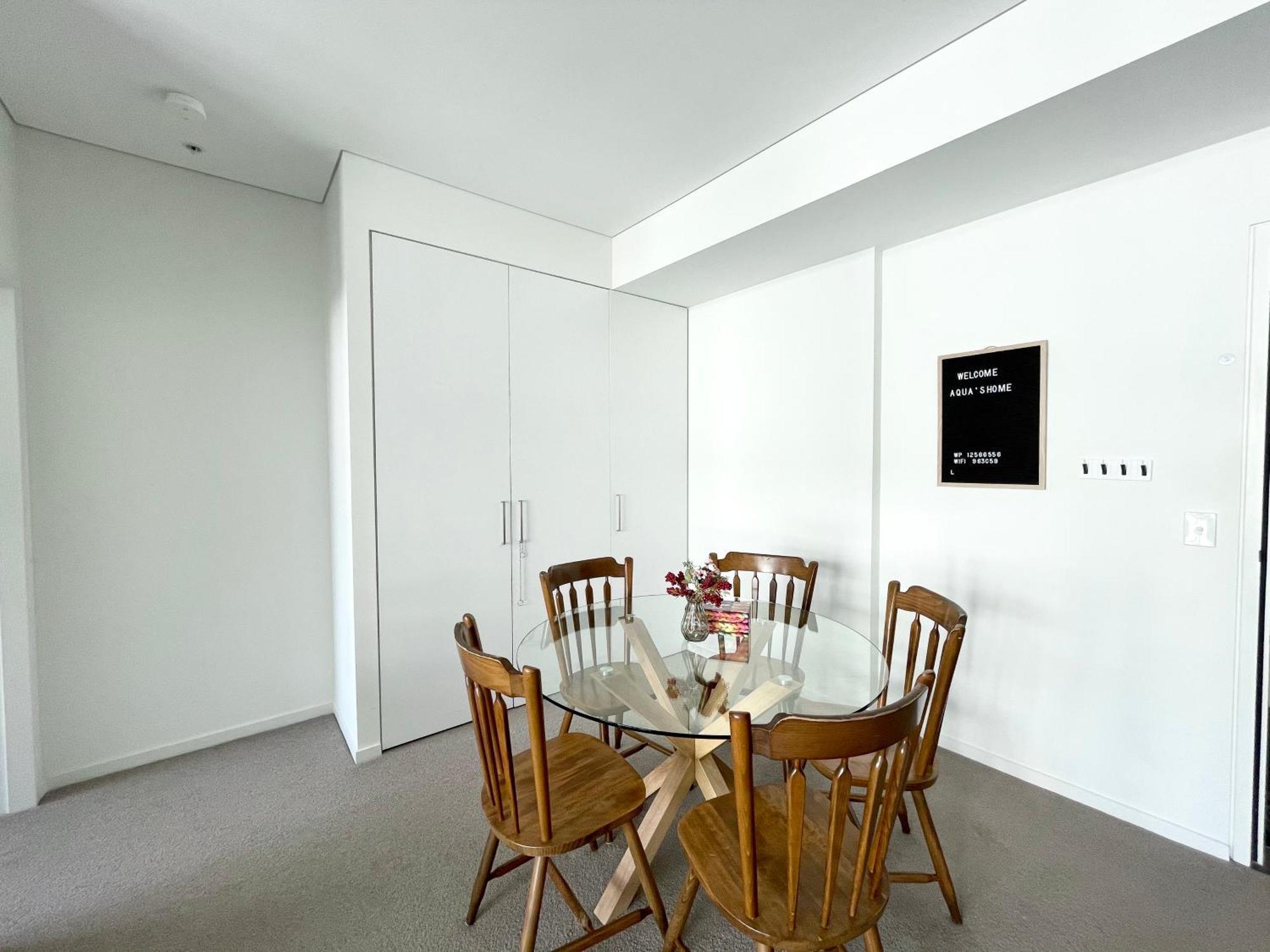 Spacious Cozy2br Close To Olympicpark Free Carpark Sydney