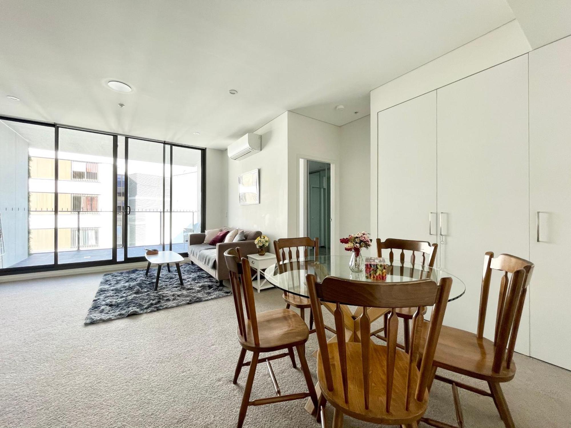 Spacious Cozy2br Close To Olympicpark Free Carpark Sydney
