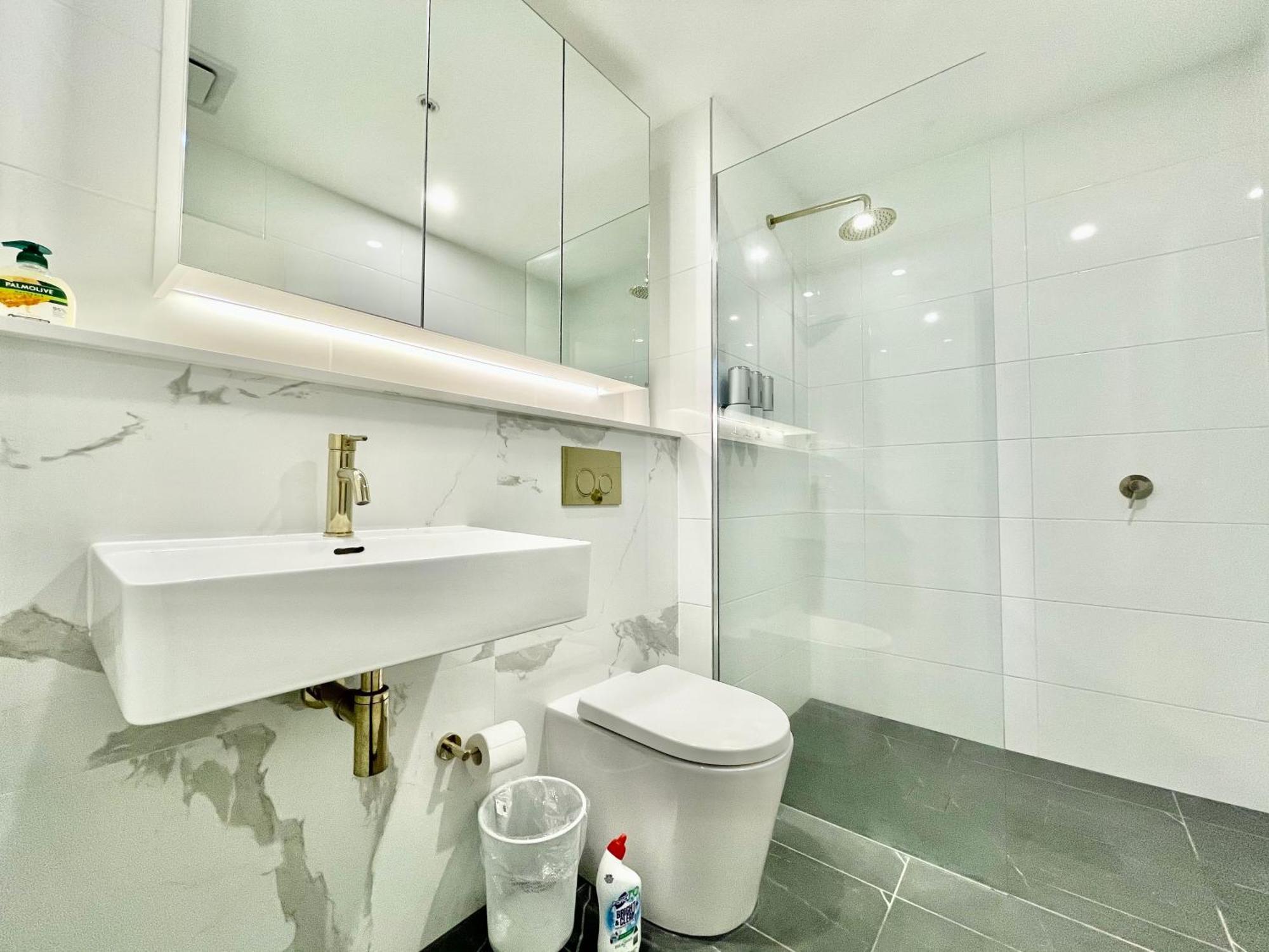Spacious Cozy2br Close To Olympicpark Free Carpark