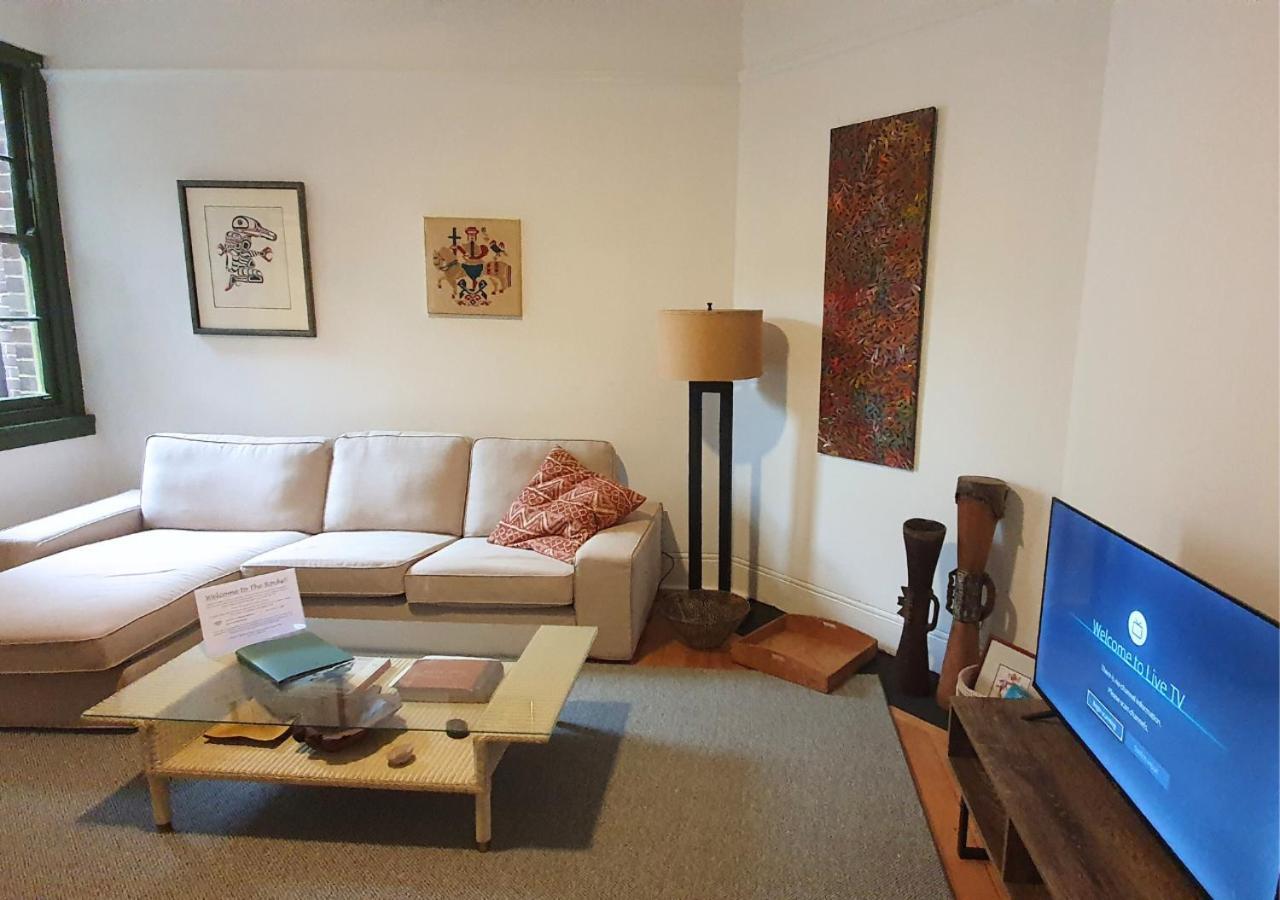 Discover The Rocks - Historical Terrace House Apartment *