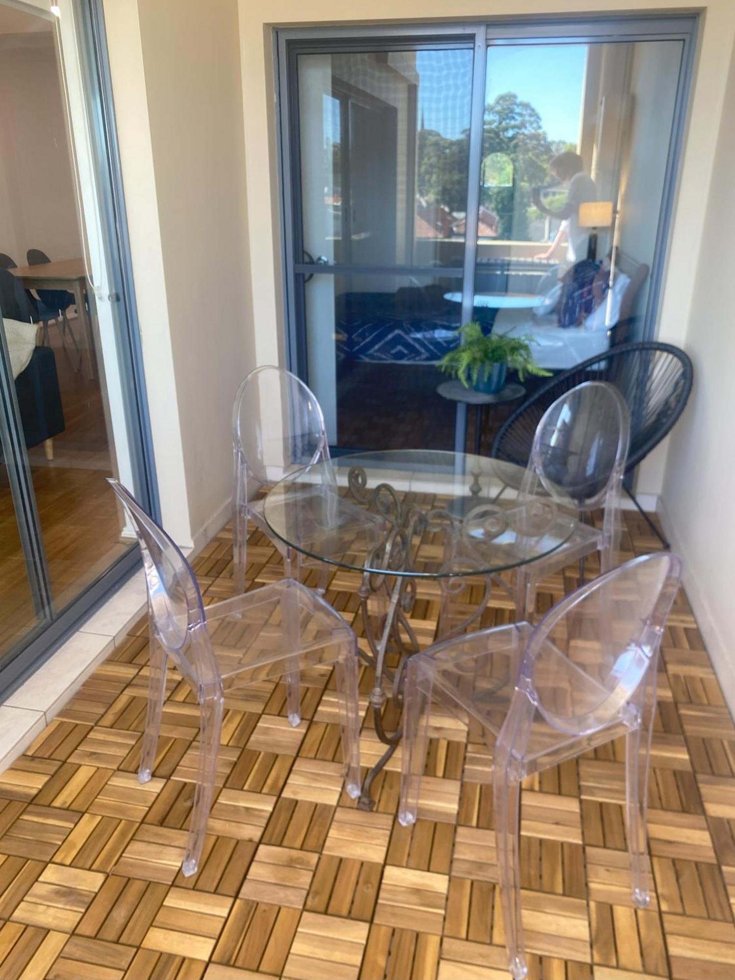 Lovely 2 Bedroom With Views * Sydney