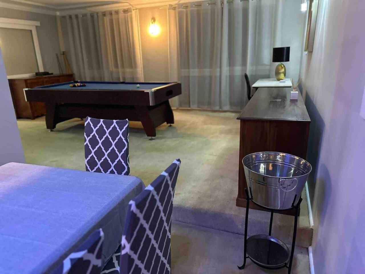 Bahay bakasyunan 5 Bedroom 3 Bathroom House With Pool, Spa, Voice-control Smart And Game *