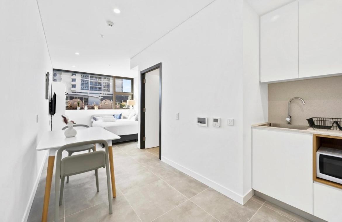 Arthur Bondi Junction No Reception And House Keeping No Sofa Bed Hotel