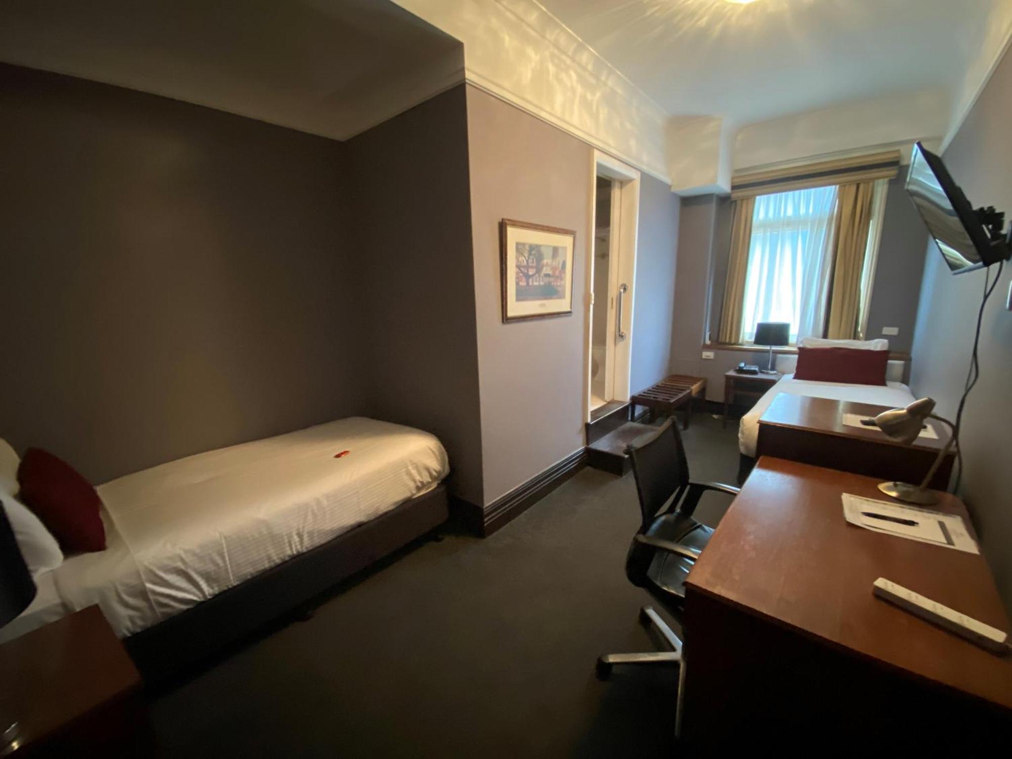 Royal Automobile Club Of Australia 3*