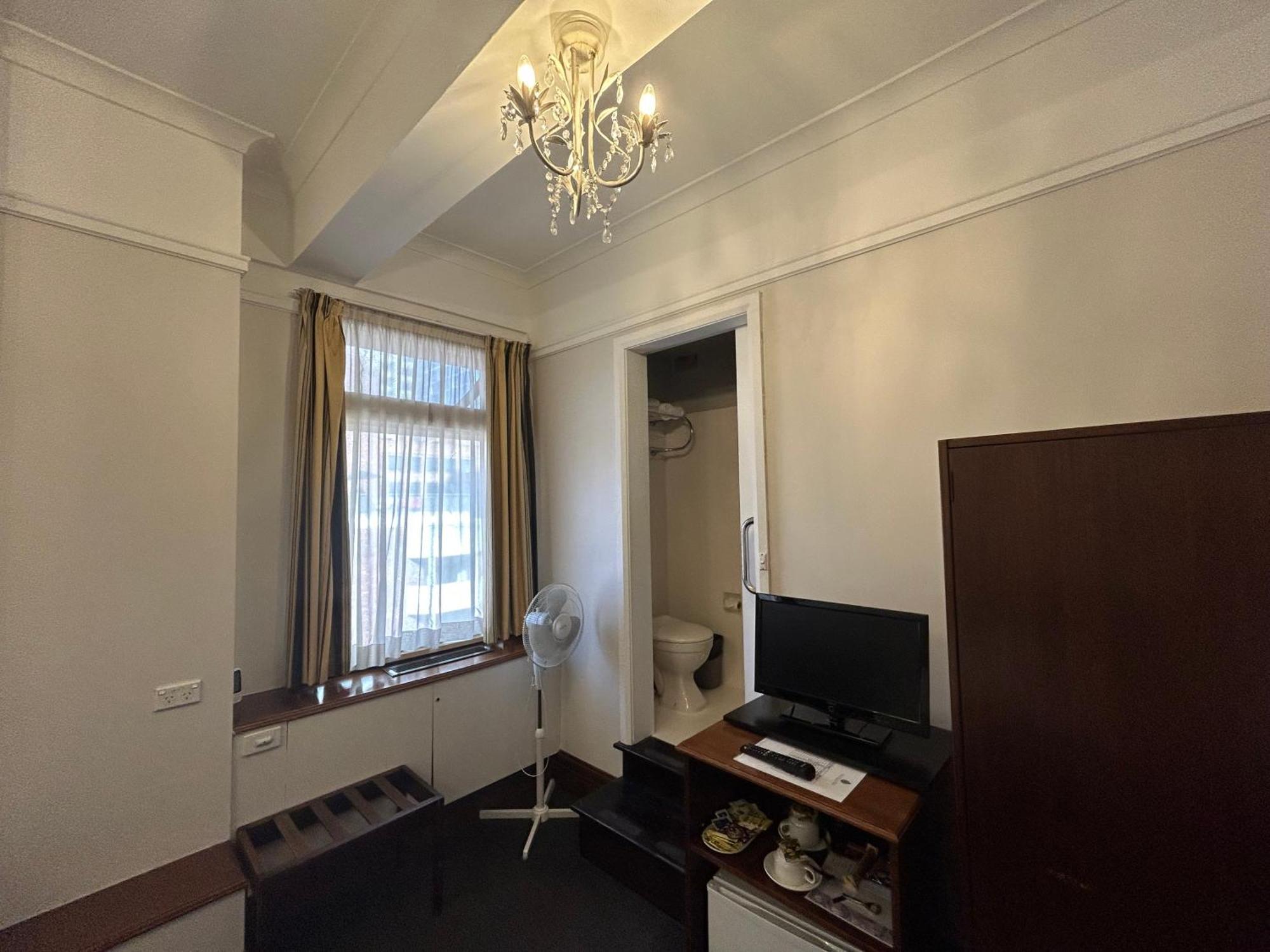 Royal Automobile Club Of Australia 3*