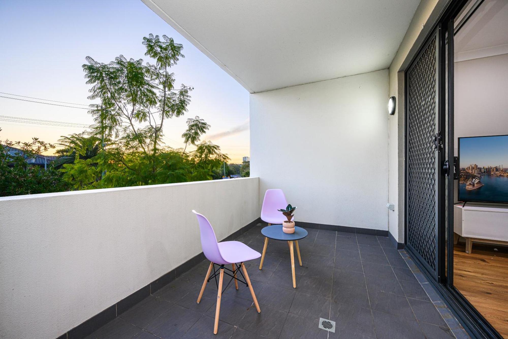 Parramatta New 2bedroom Close To Trainshoping Apartment Sydney