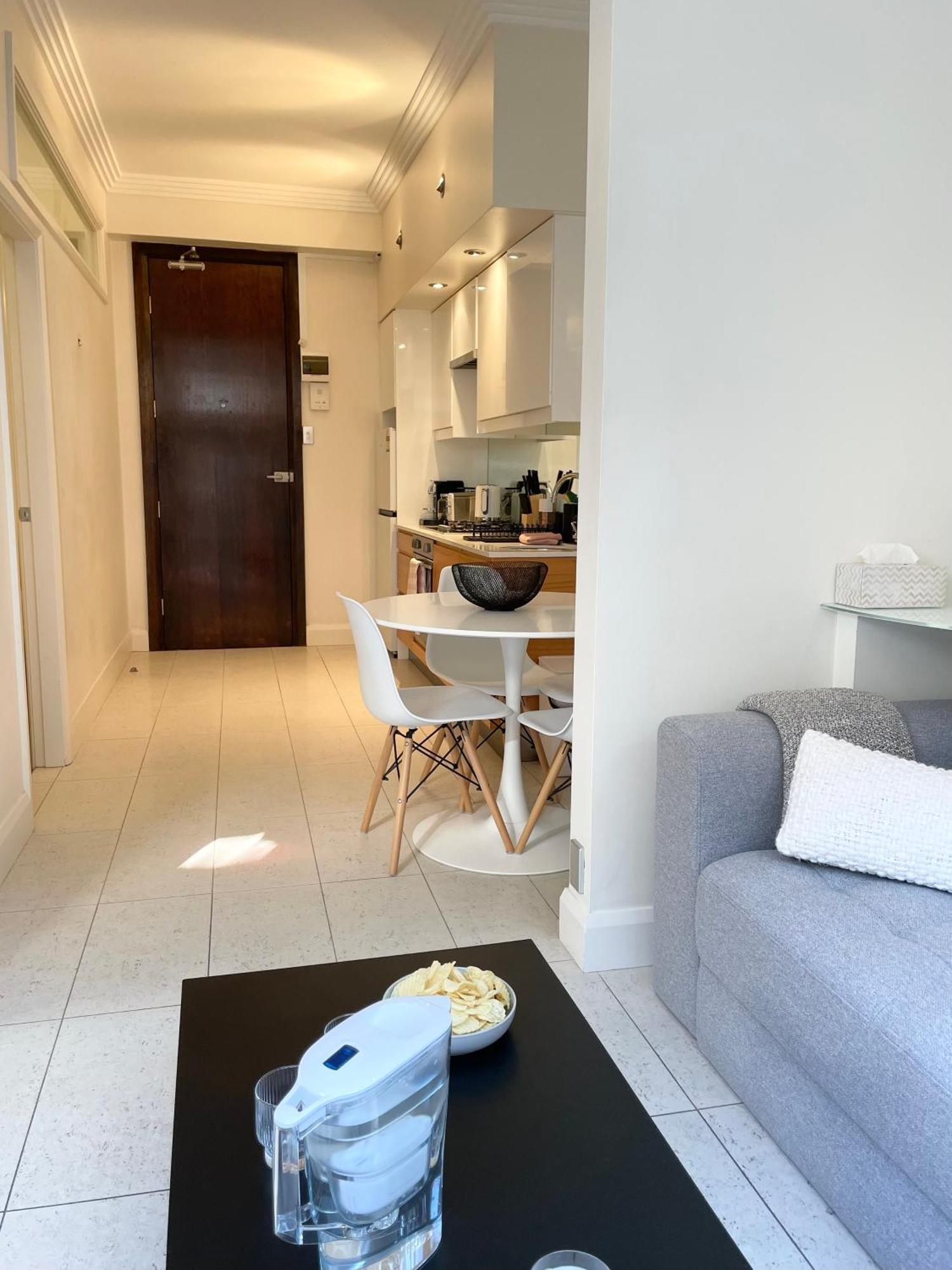 Apartment Stylish In The Heart Of Potts Point *
