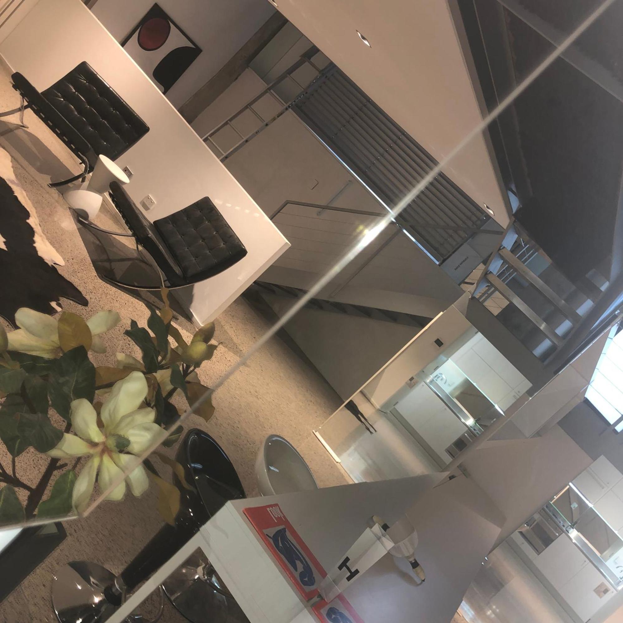 Villa Architectural Loft: Rooftop Garden Oasis With Views *