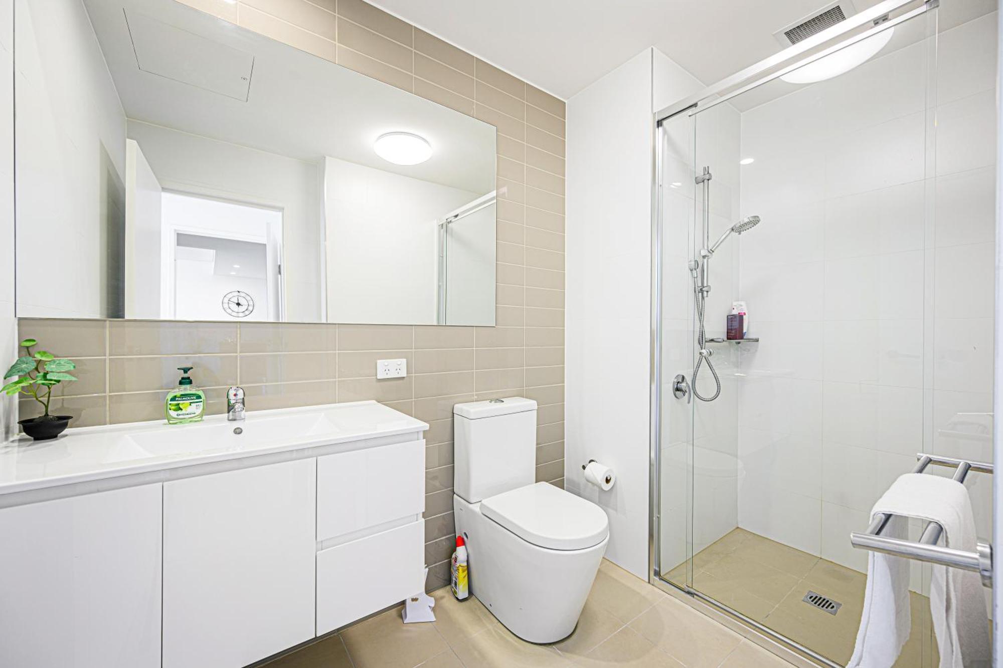 Apartment Campsie 2 Bedroom Shop&parking *