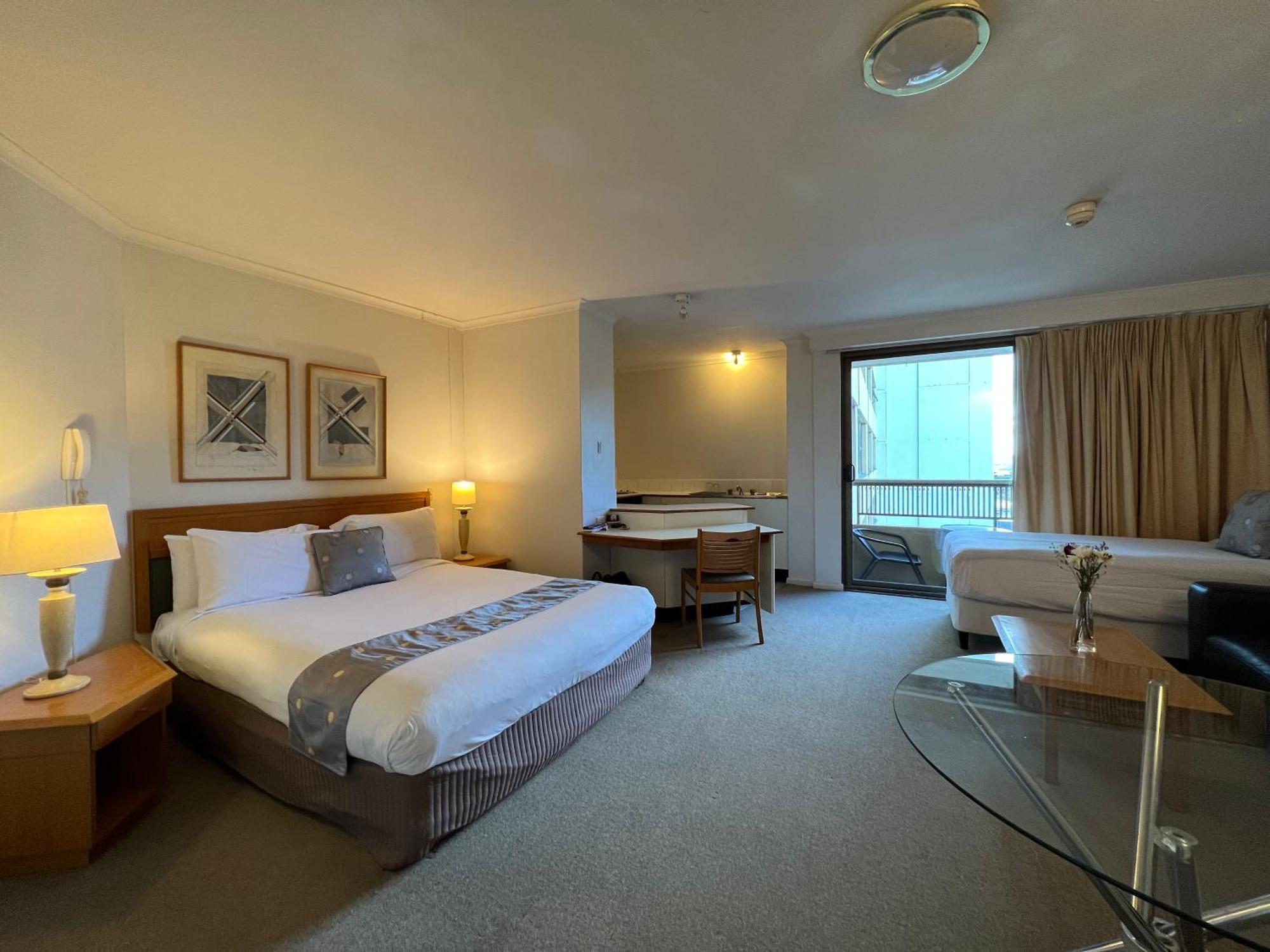 Paxsafe Hyde Park Private Apartment
