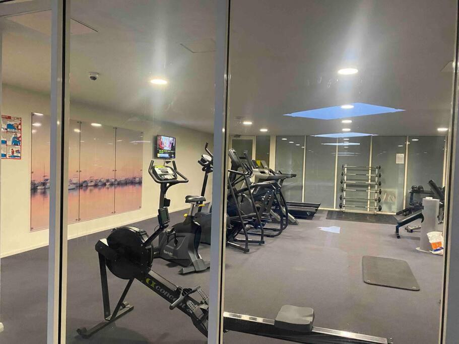 In Chiswick With Pool, Sauna & Gym * Sydney