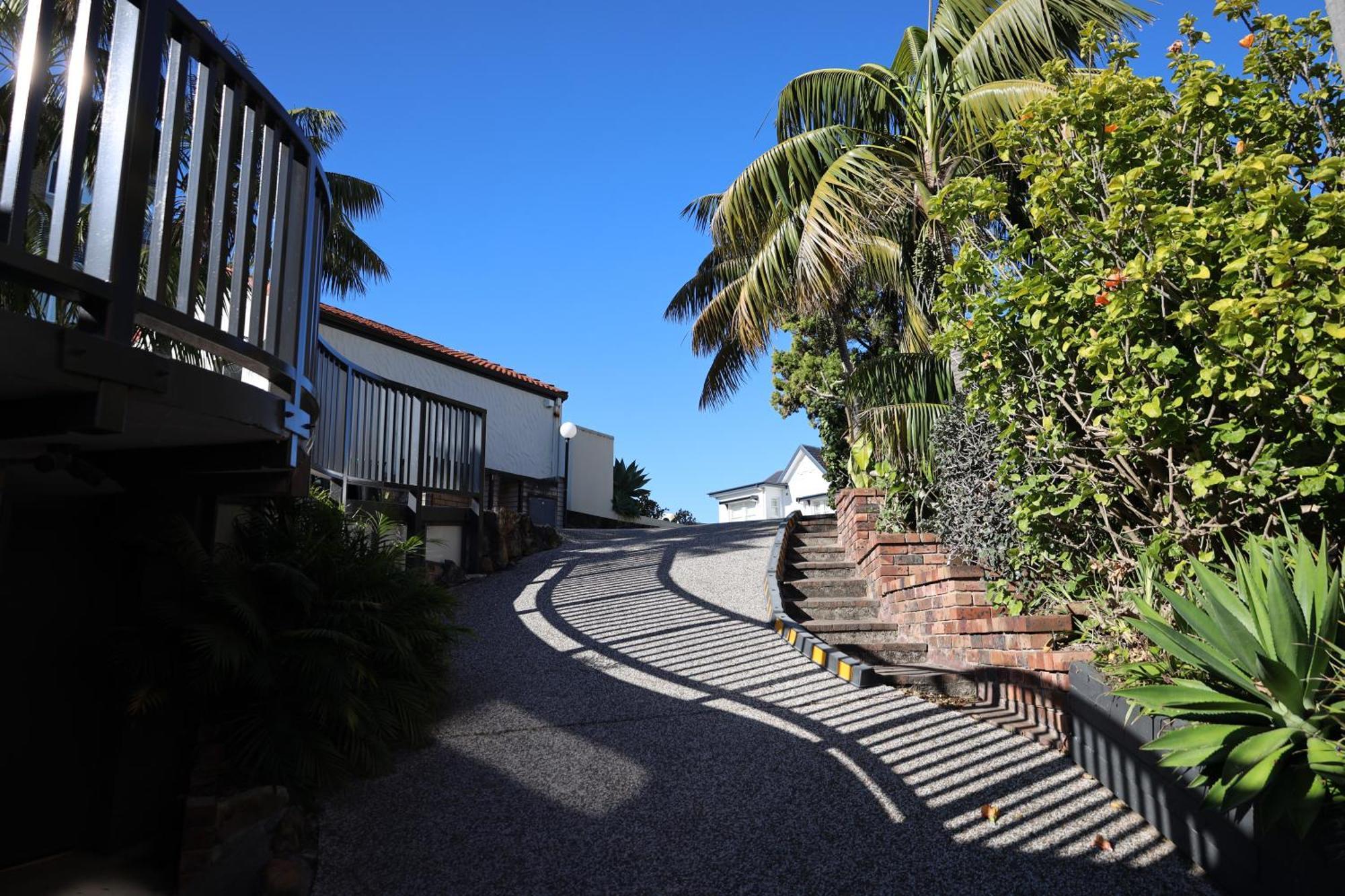 Waterfront On Manly Harbour *
